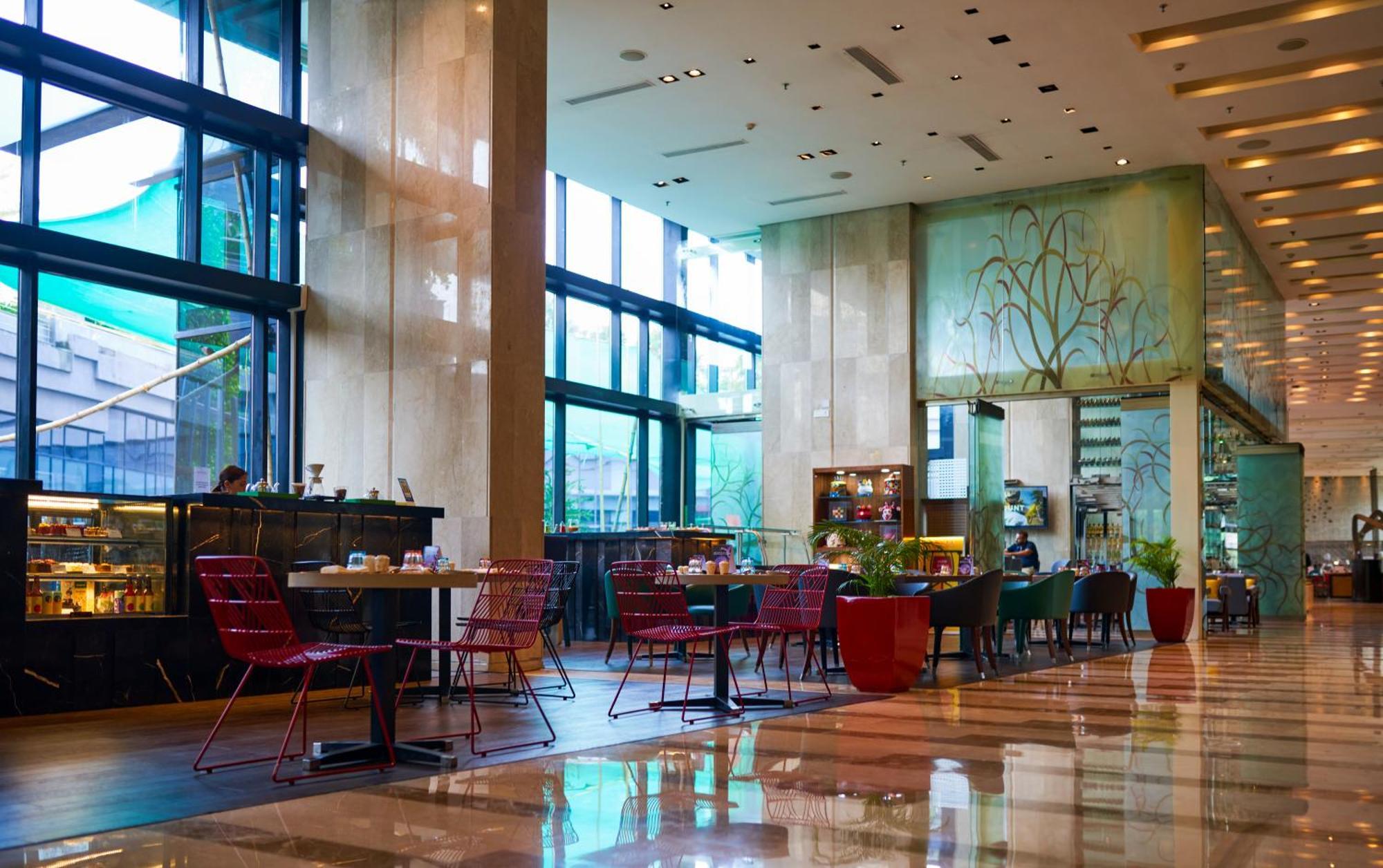Novotel Kolkata Hotel And Residences Luaran gambar The lobby
