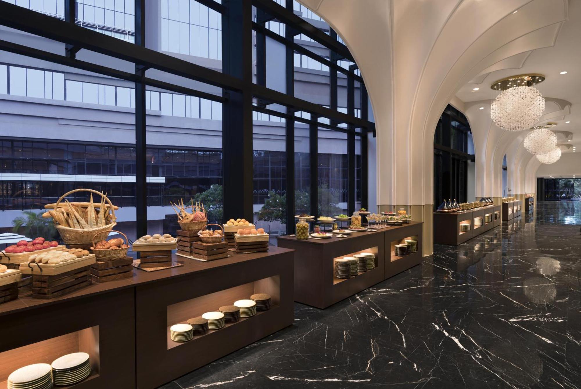 Novotel Kolkata Hotel And Residences Luaran gambar The Lobby
