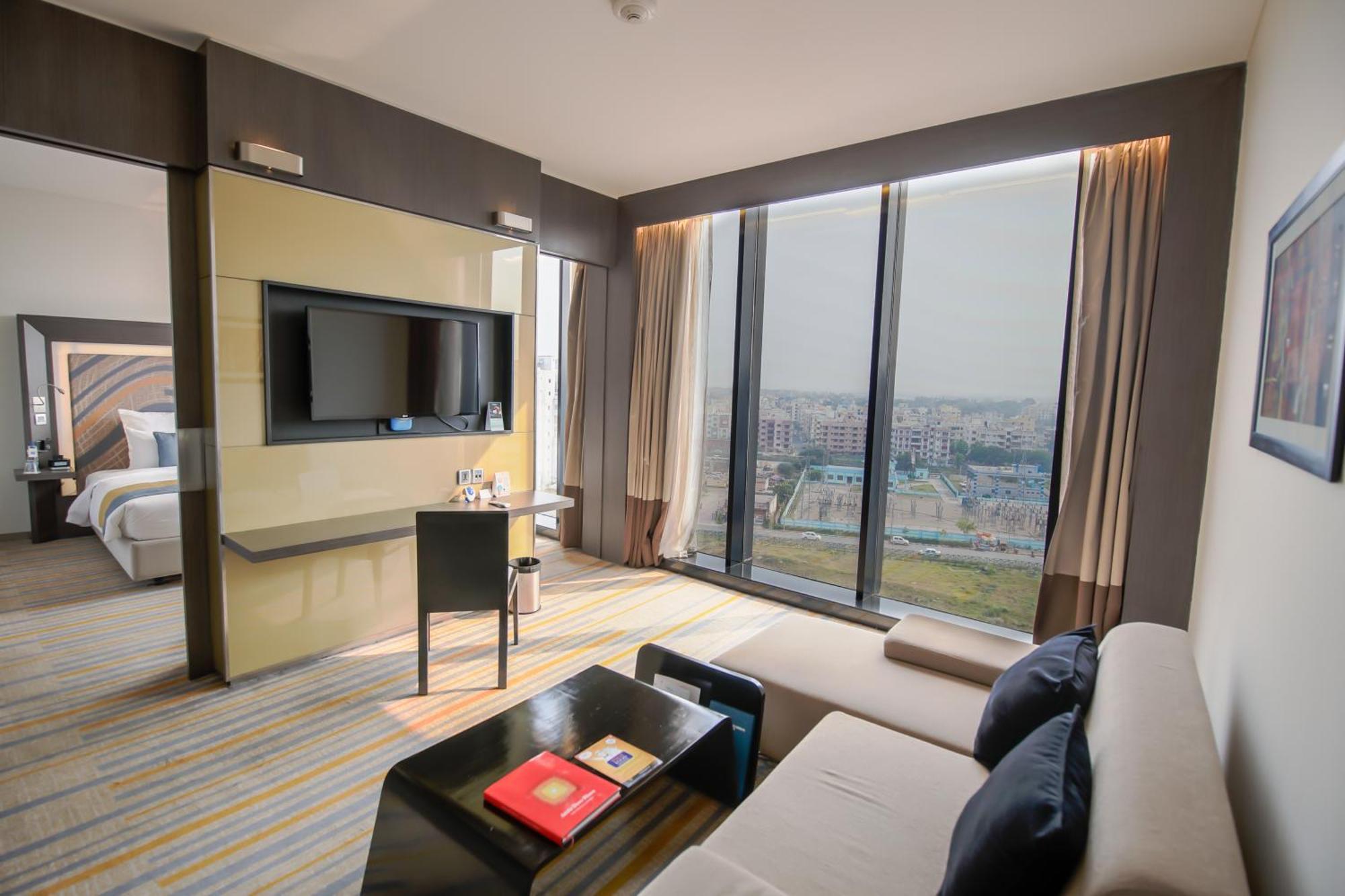 Novotel Kolkata Hotel And Residences Luaran gambar
